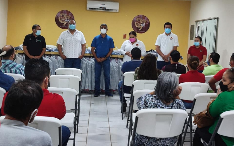 ENTREGA DE UNIFORMES DE INVIERNO 2021